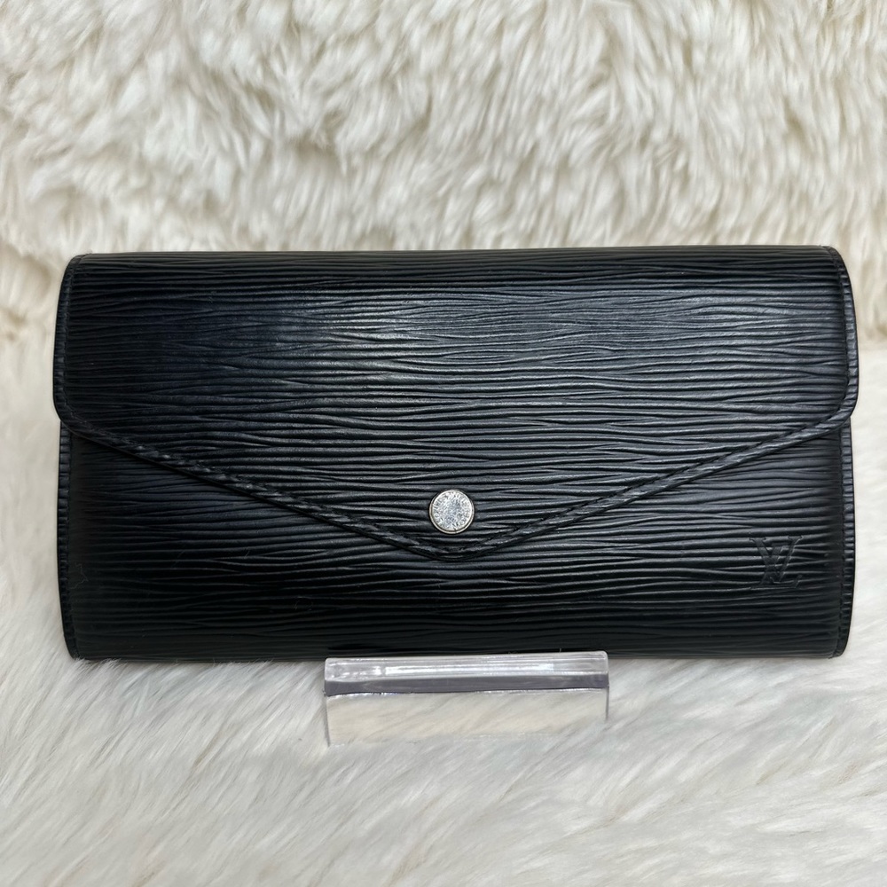 Louis Vuitton Epi Leather Sarah Wallet